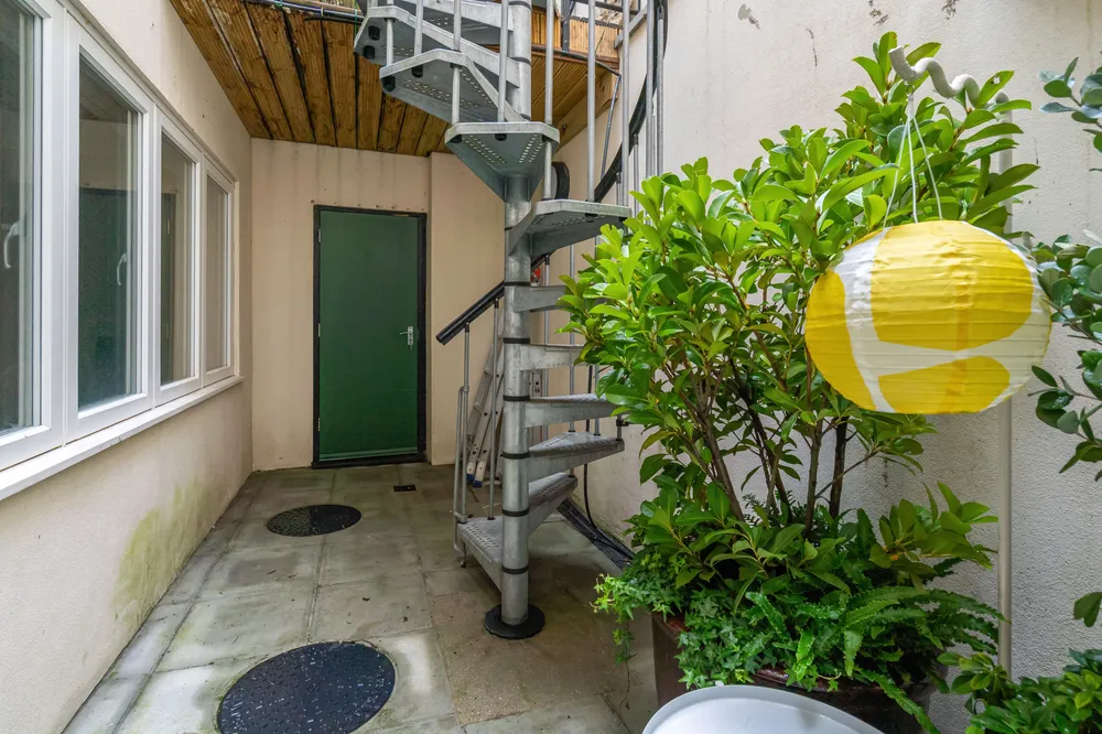 Hampton Court Road, East Molesey, KT8