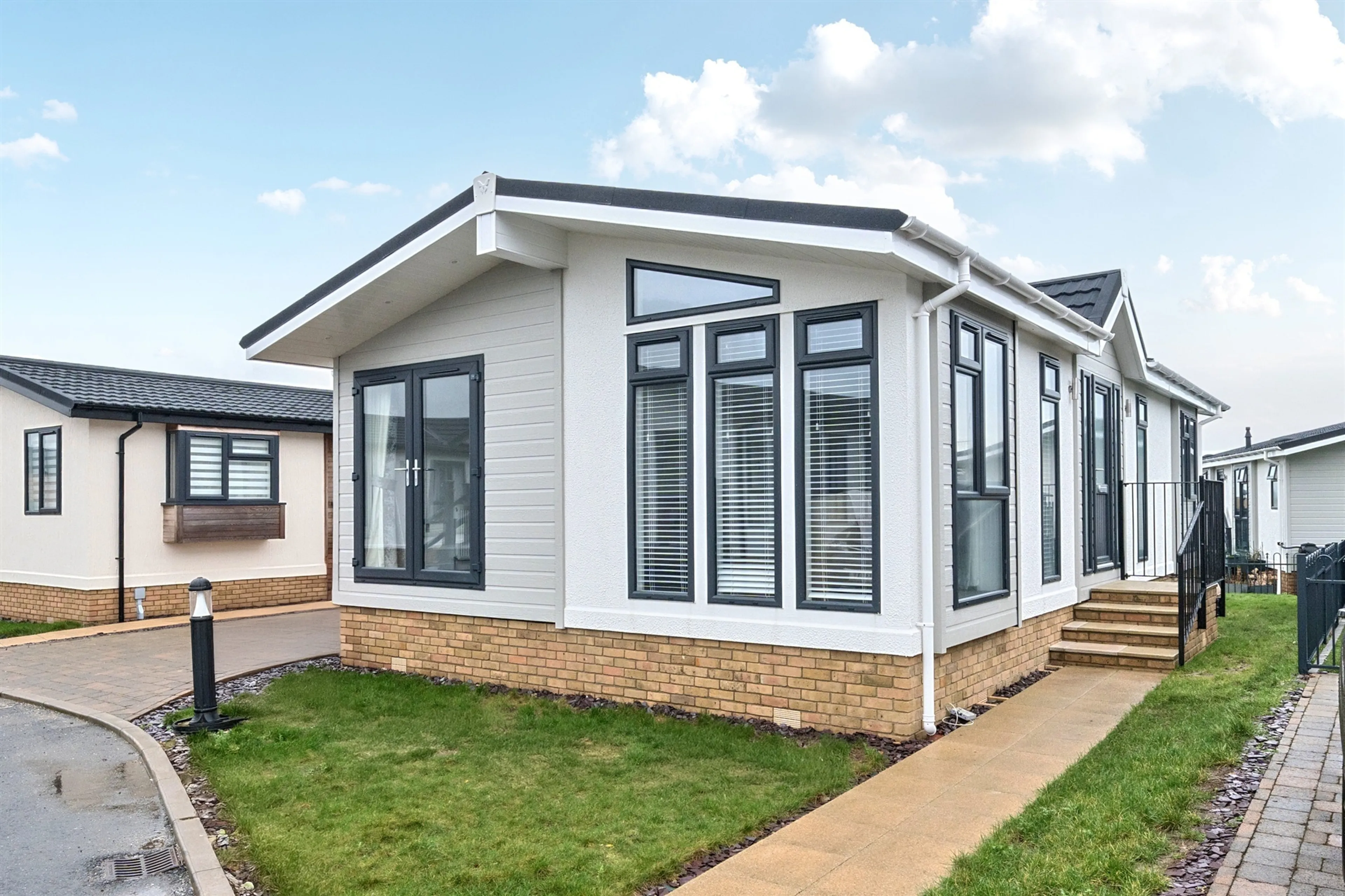 Property at New Lane, Milford On Sea, Lymington