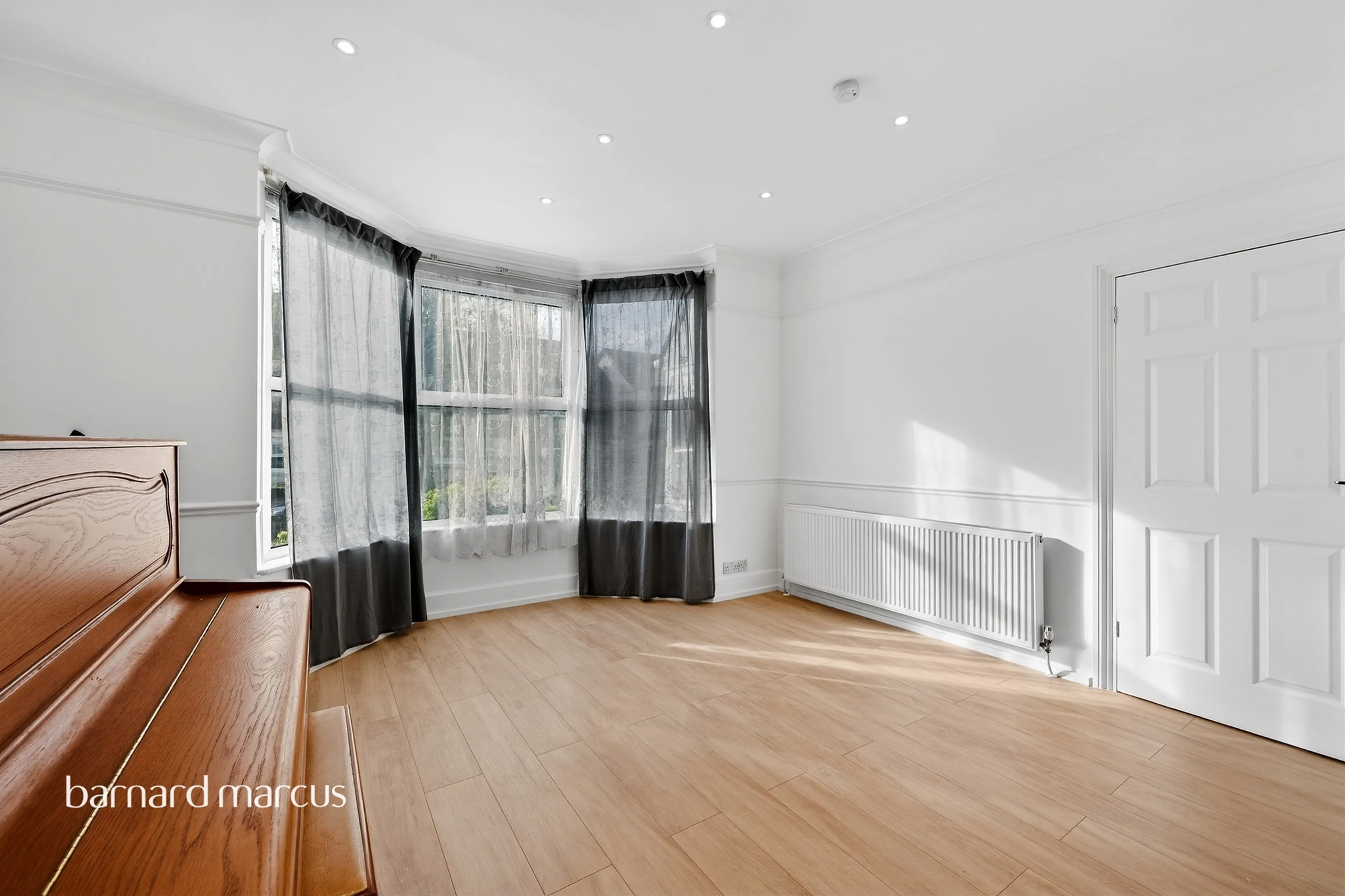 Property at Coombe Gardens, New Malden