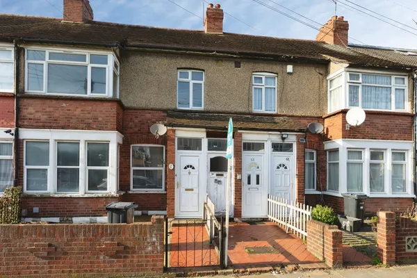 Perrymans Farm Road, Ilford, IG2