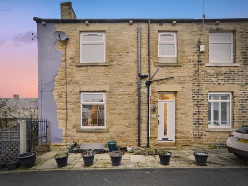 Providence Place, Stanningley, Pudseyphoto