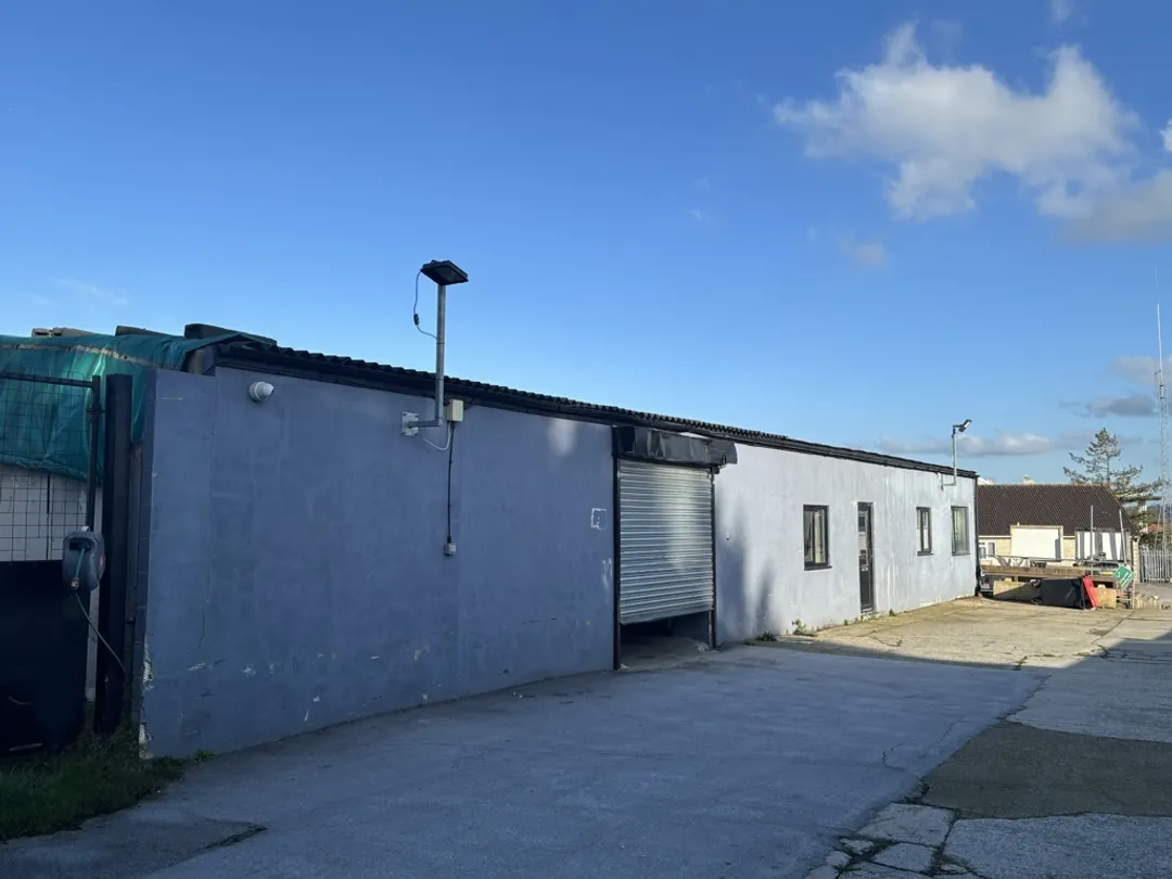 https://mr0.homeflow-assets.co.uk/files/photo/image/46853/1291/_x_/8faedd9d-1b4e-4528-92bd-805ef79e49d3_web.jpg