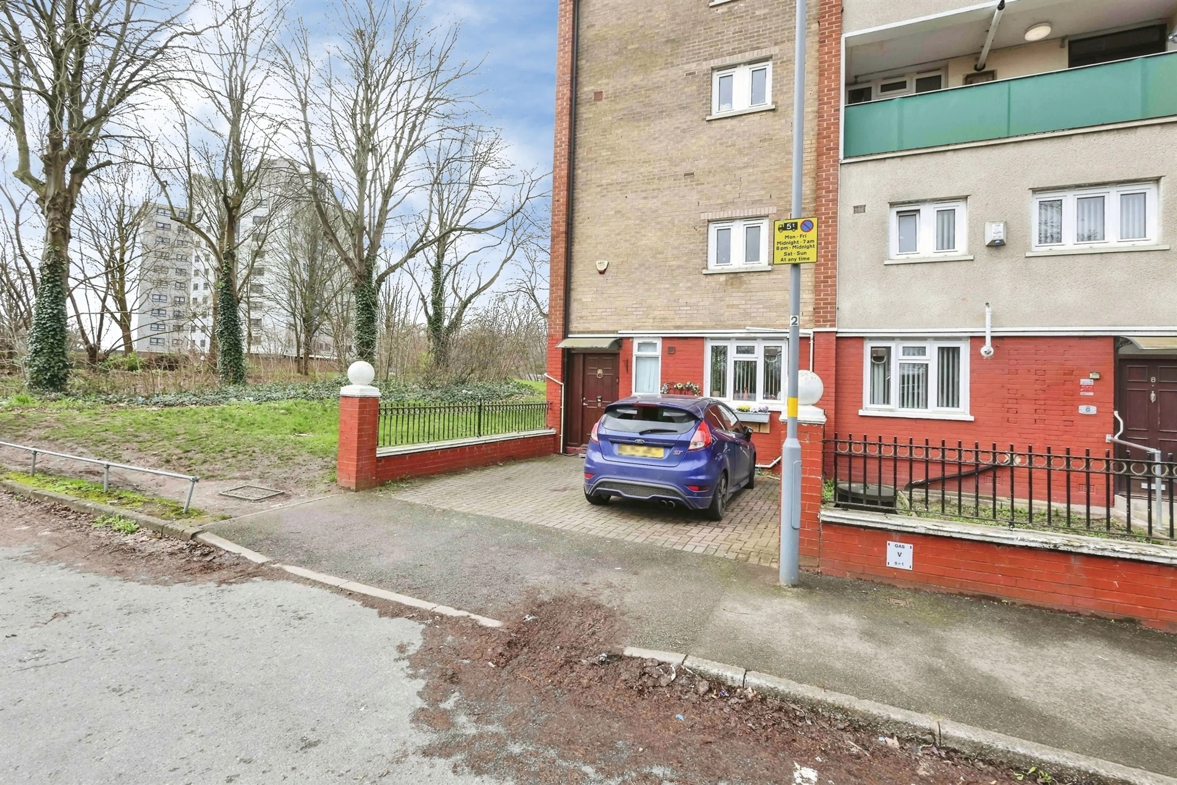 Property photo 0