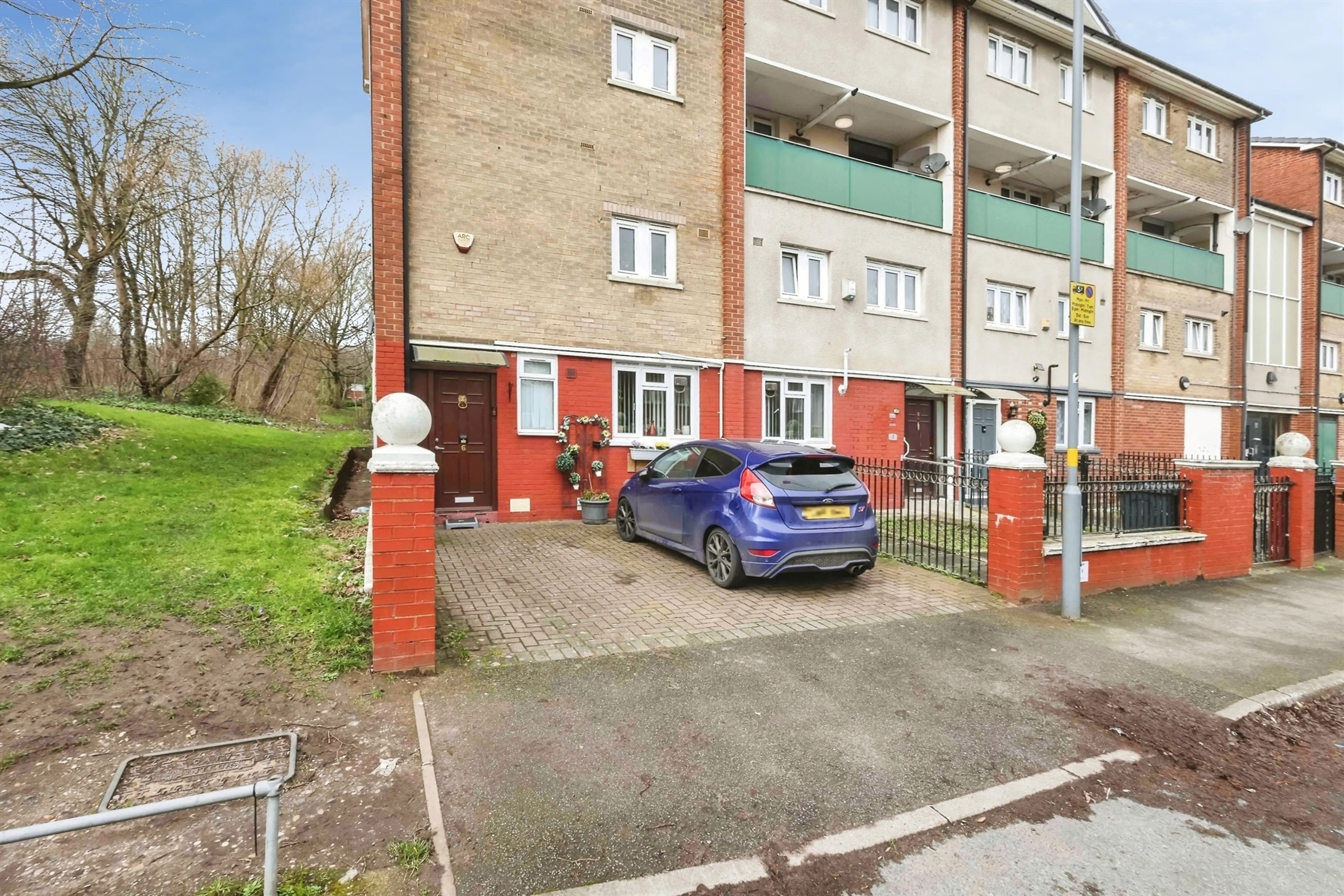Property photo 1