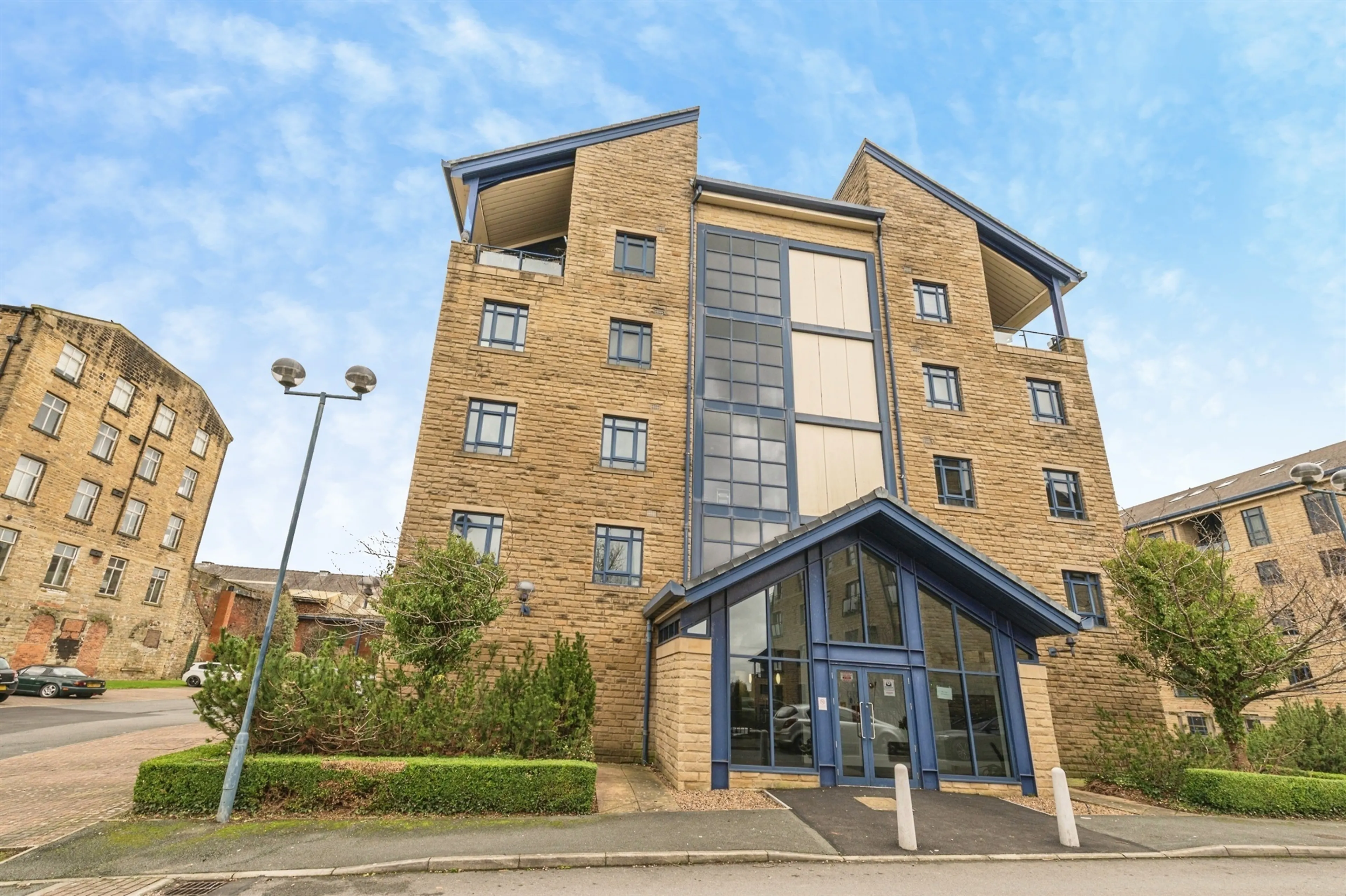 Property at Equilibrium, Lindley, Huddersfield