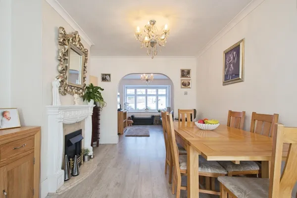 Combeside, London, SE18