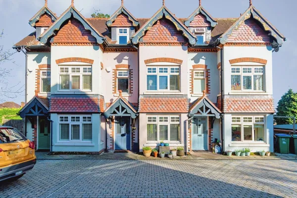 Bassett Avenue, Bassett, Southampton,...