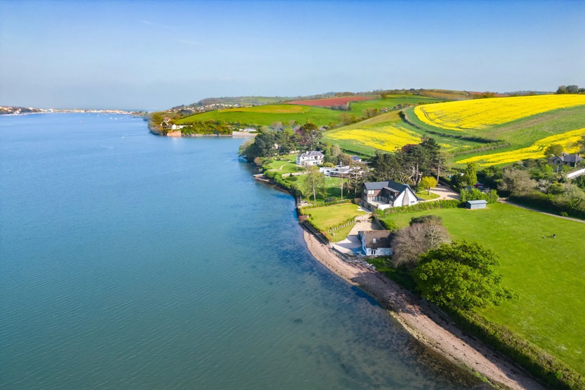 Property photo top 1