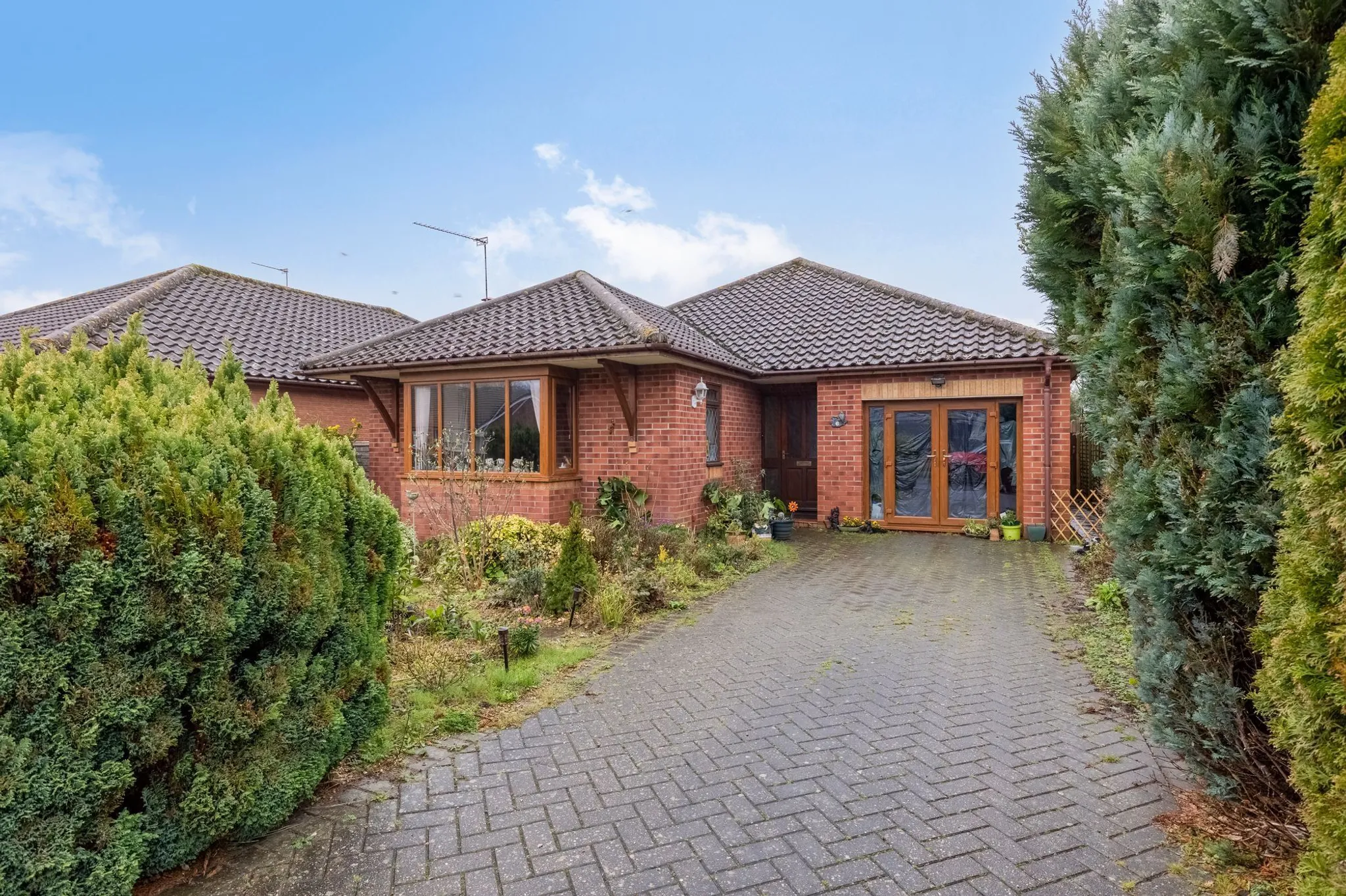 Detached Bungalow In Holt Near The Town Centre