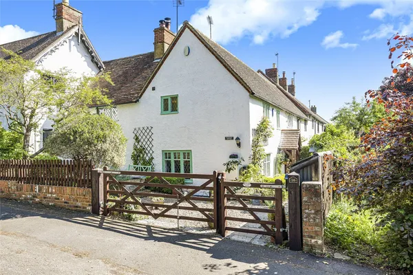 High Street, Tingrith, MK17 photo 33