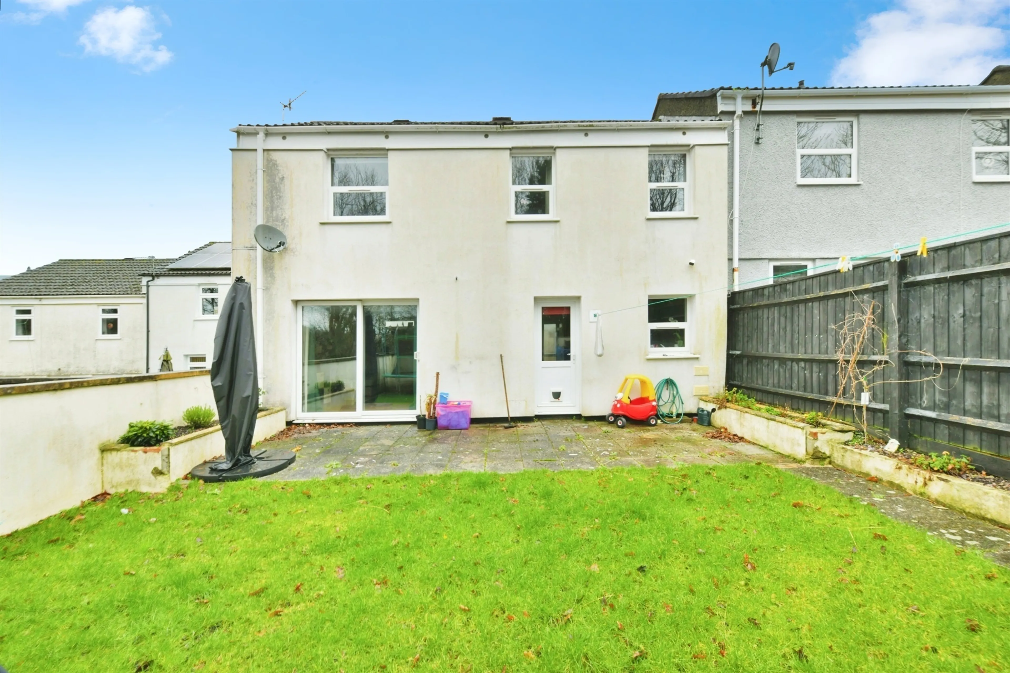 Property photo 0