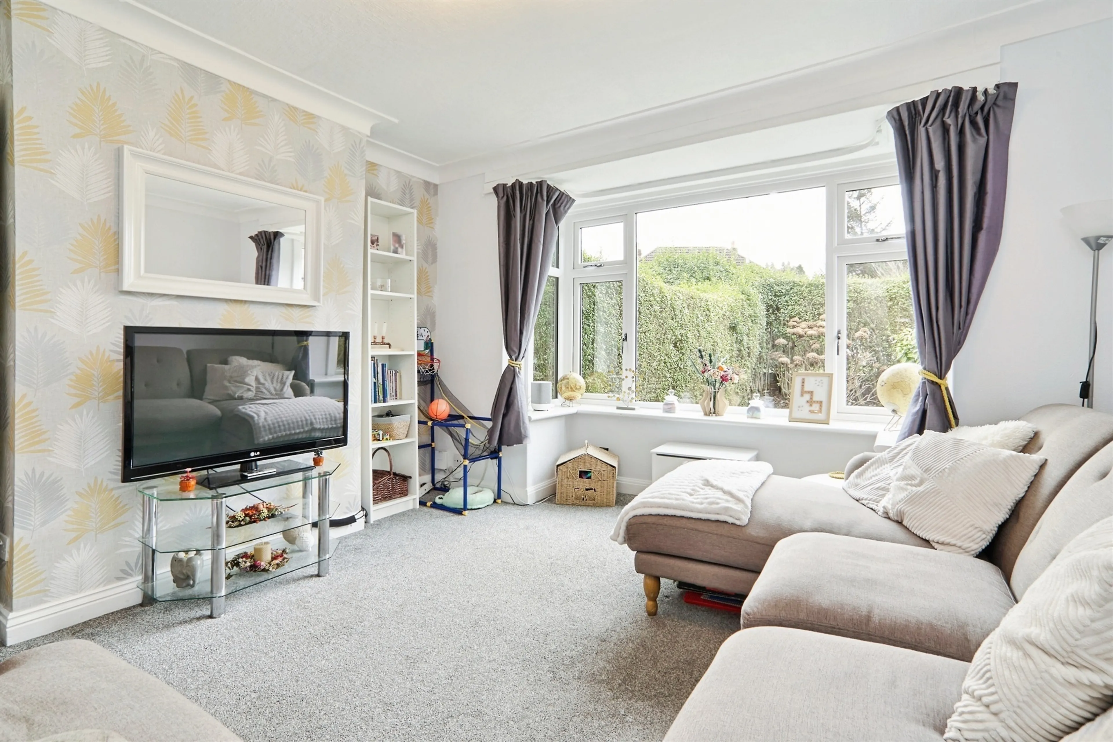 Property at Swinnow Drive, Leeds