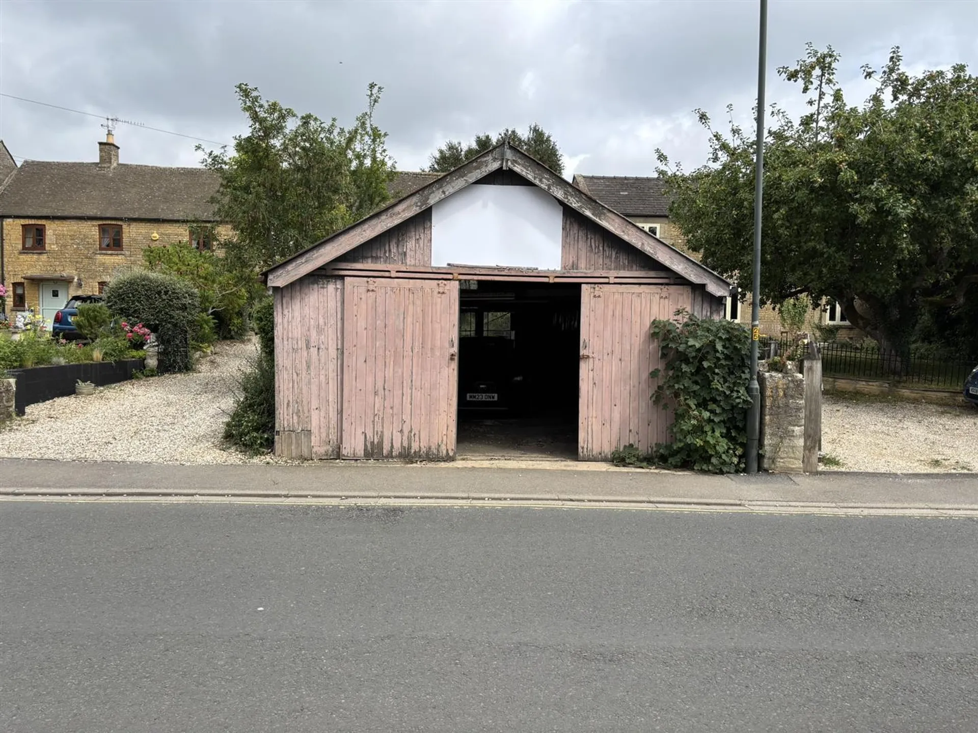 Property photo top 0