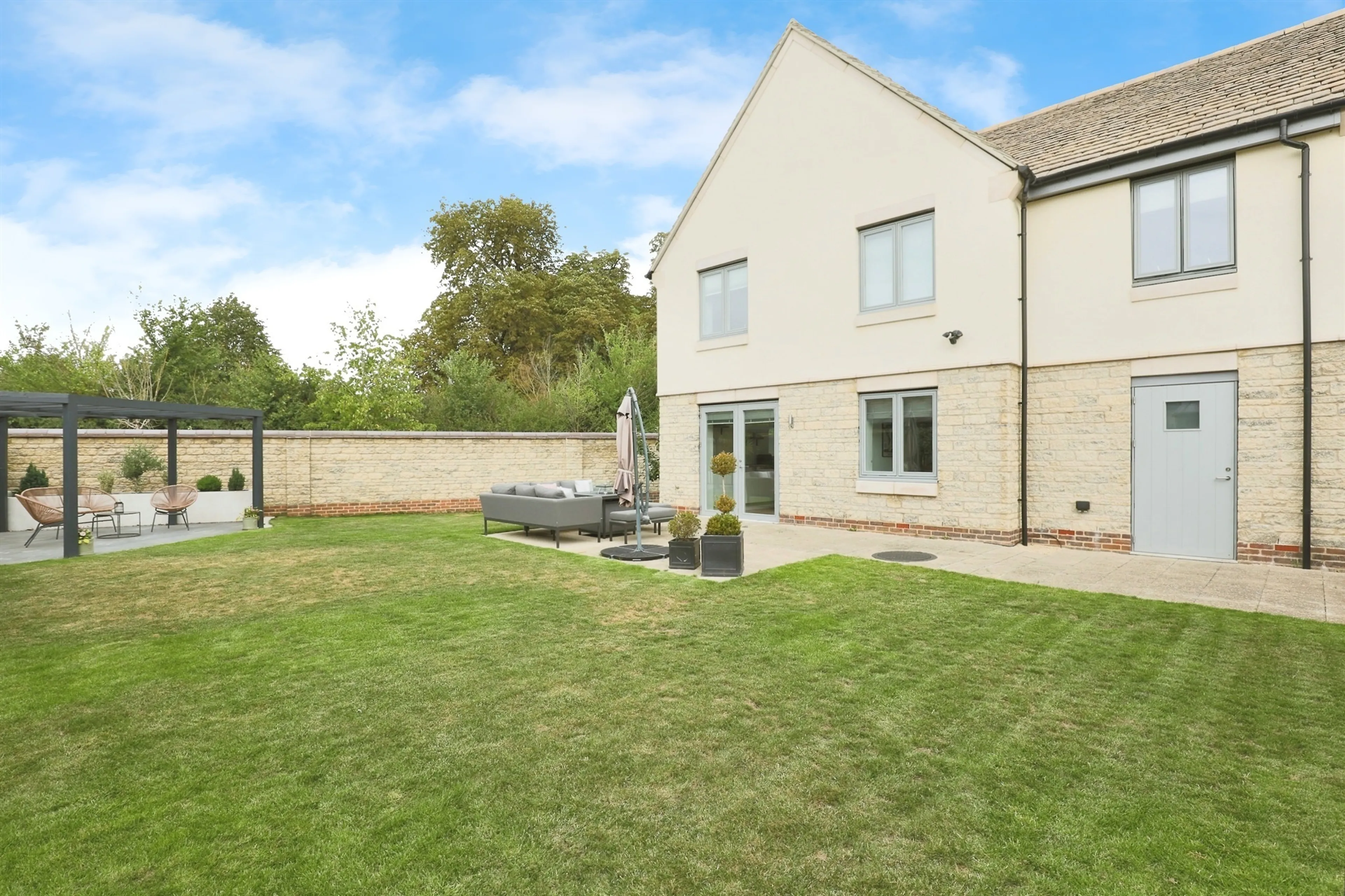 Property photo 25