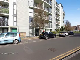 Heybourne Crescent, London photo