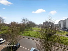 Heybourne Crescent, London thumb 3
