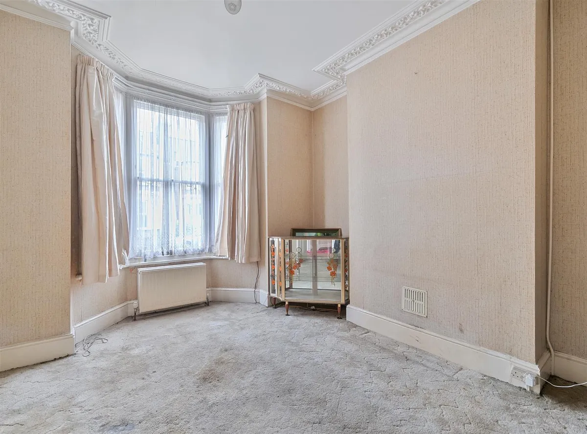 Plympton Avenue, London NW6