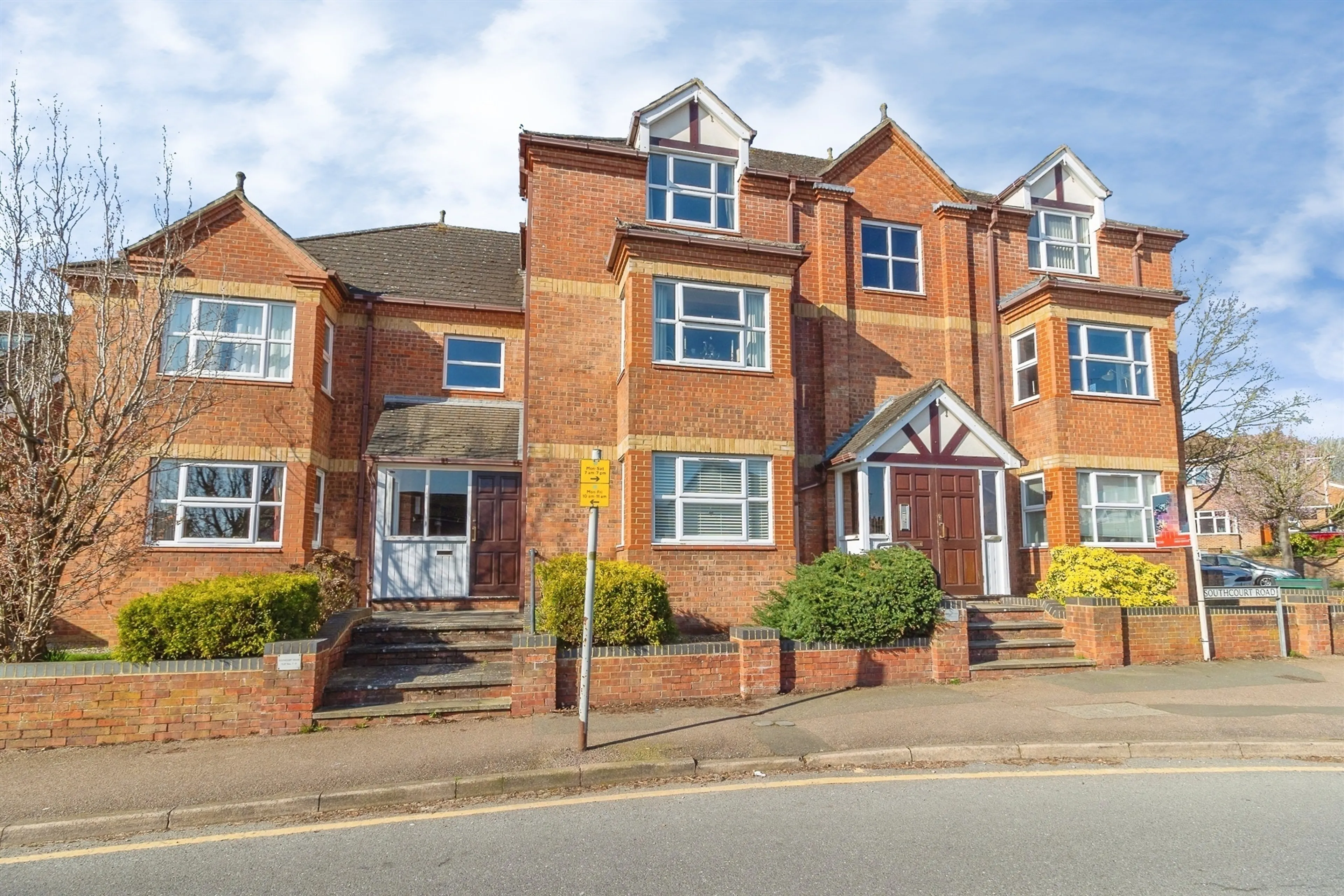 Property at Southcourt Road, Leighton Buzzard