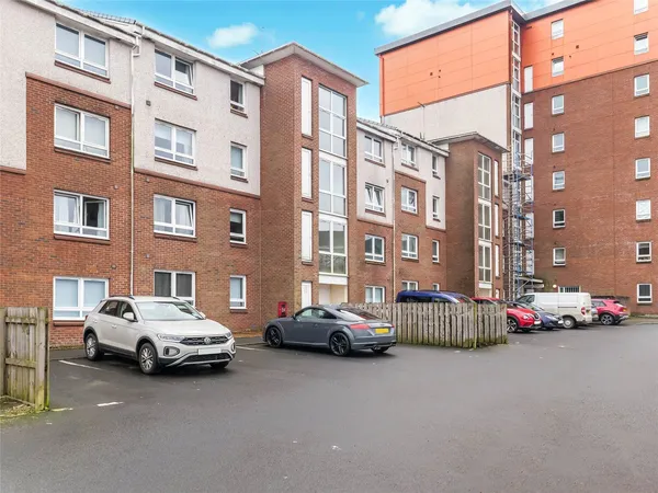 Eaglesham Court, Hairmyres, East Kilb...