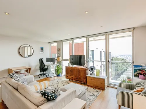 Skypark Road, Bristolphoto