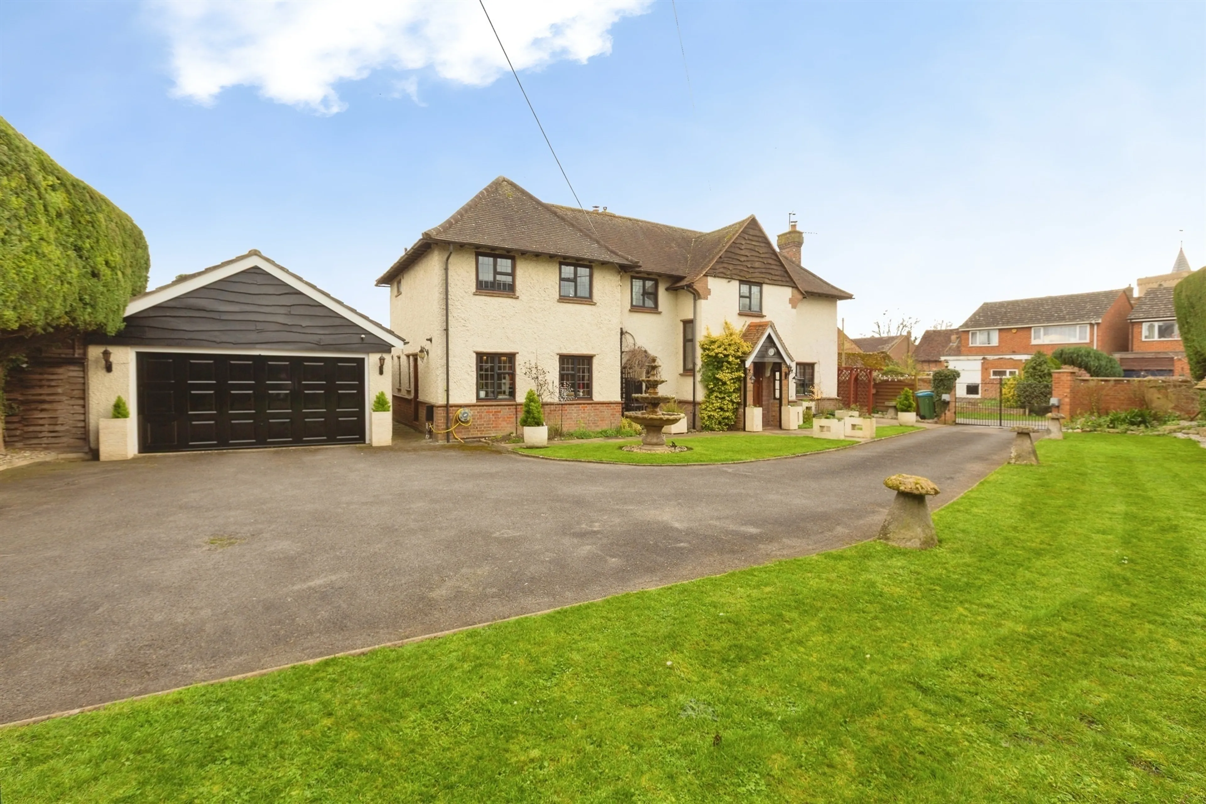 Property at Parsons Lane, Bierton, Aylesbury