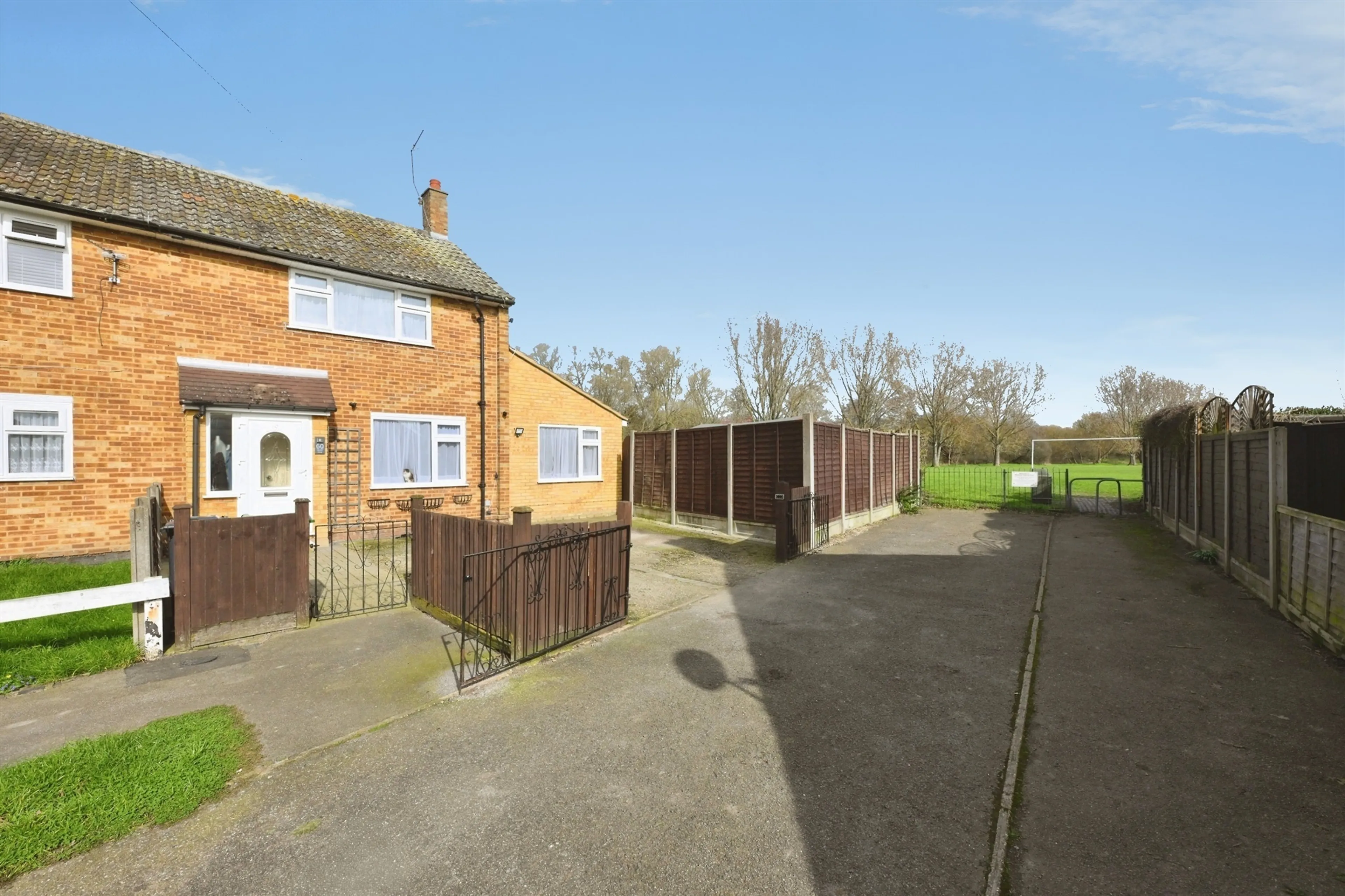 Property at Wavell Close, Cheshunt, Waltham Cross