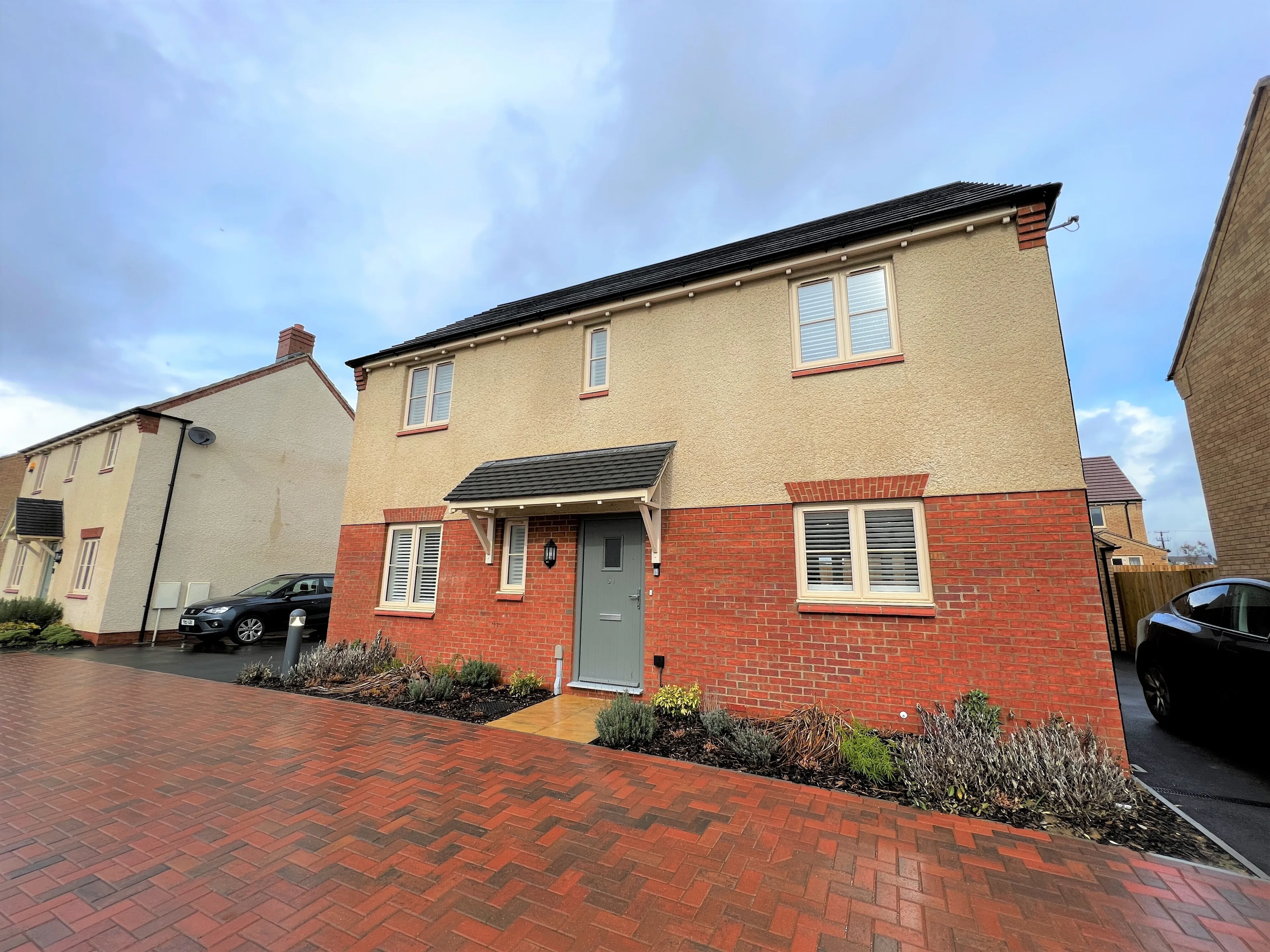 Property at Seddon Gardens, LEIGHTON BUZZARD