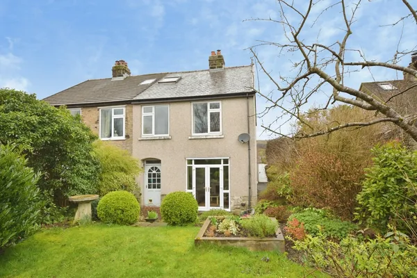Ladycroft Avenue, Buxton, Derbyshire,...