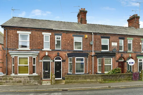 Crewe Road, Sandbach, Cheshire, CW11
