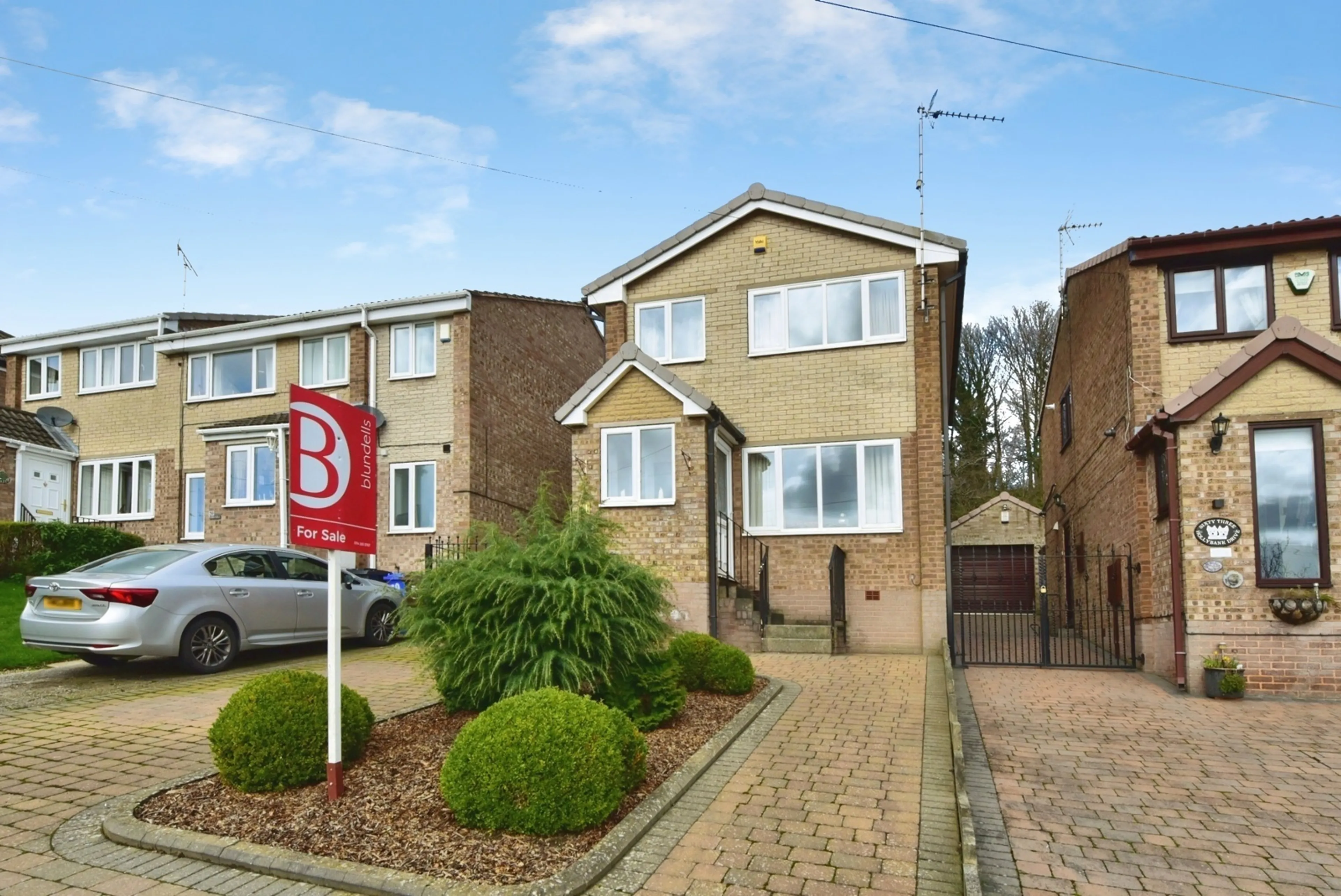 Property photo 0