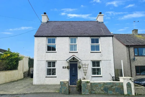 High Street, Bryngwran, Holyhead, Isl...