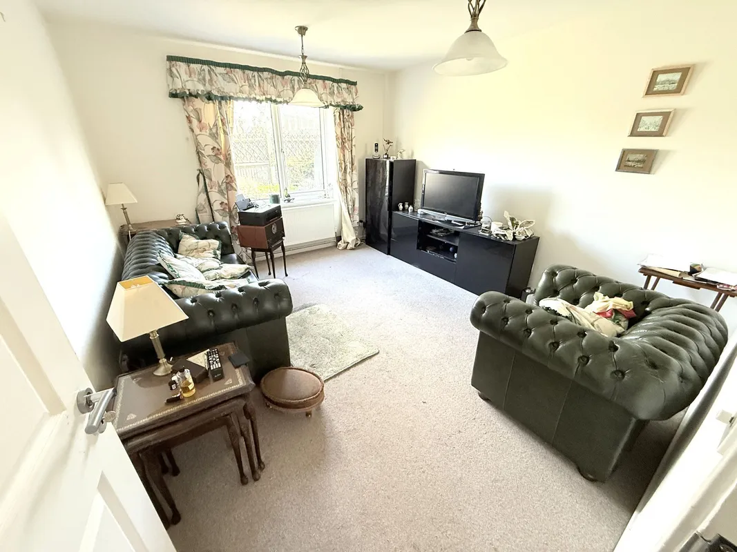 Domville Close, London, N20