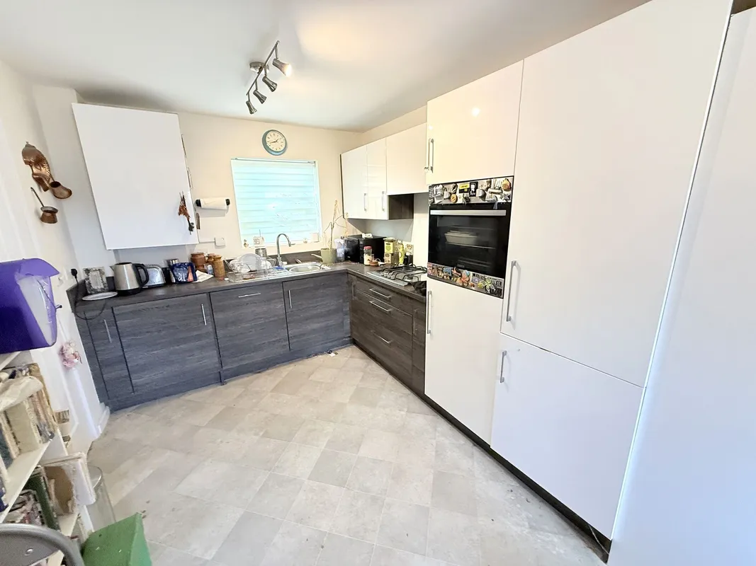 Domville Close, London, N20