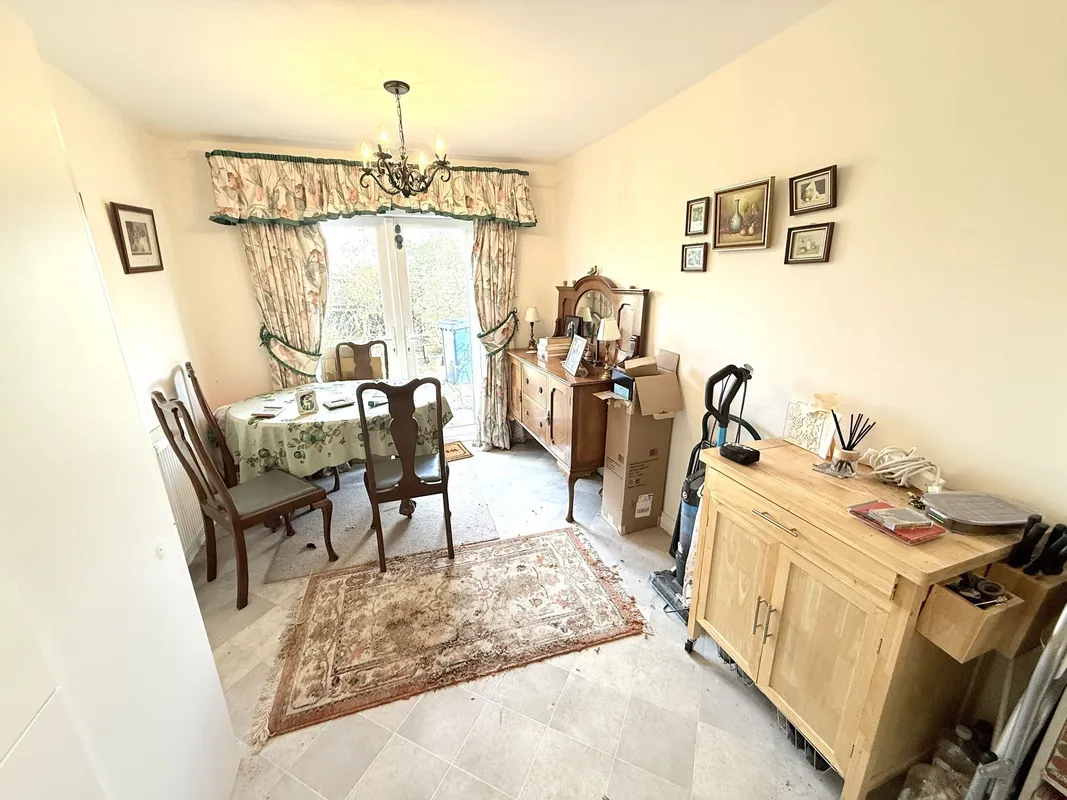Domville Close, London, N20
