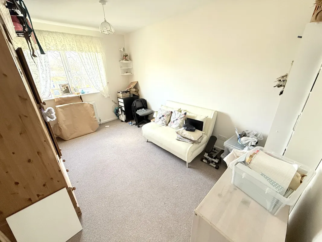 Domville Close, London, N20