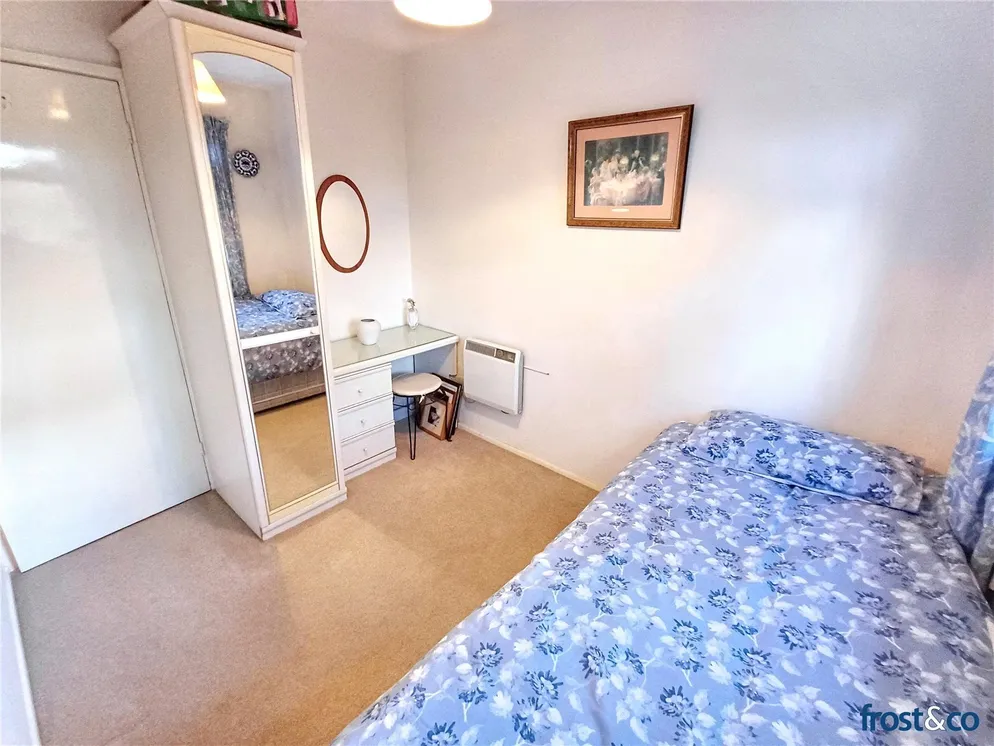 Property carousel item 12