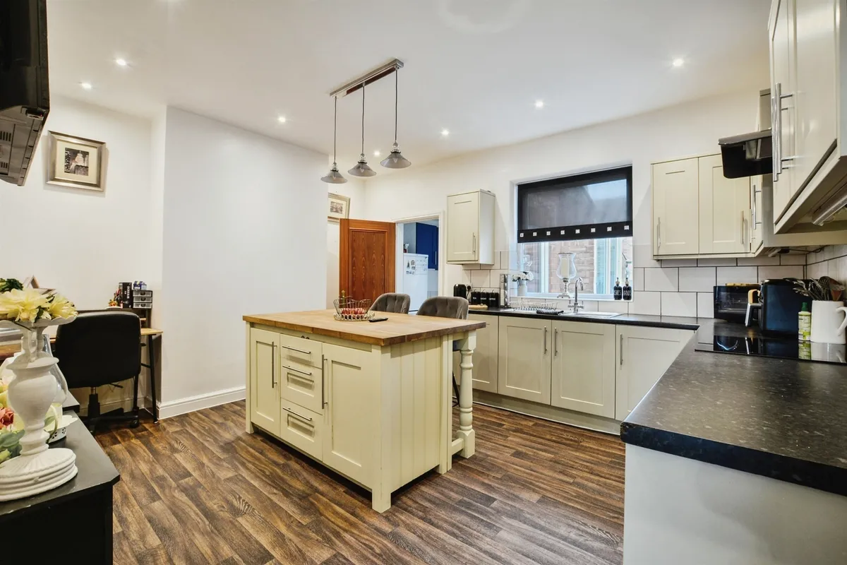 Clifton Grove, Skegness