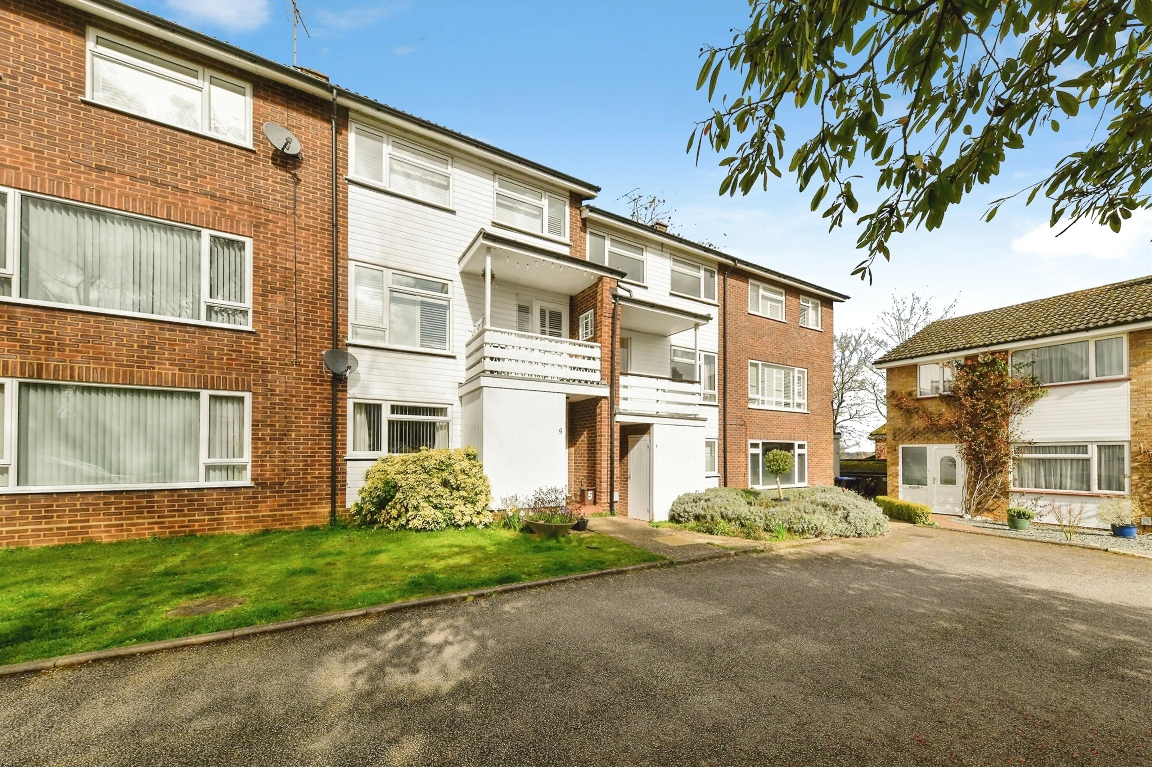 Property photo 0