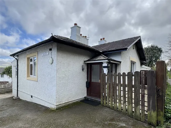 Pen Y Bryn, Bangor, Gwynedd, LL57
