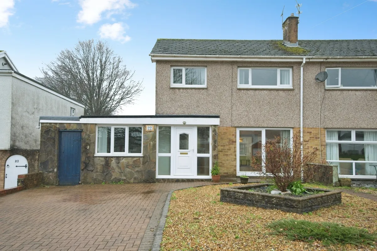Maes-Y-Rhedyn, Talbot Green, Pontyclun