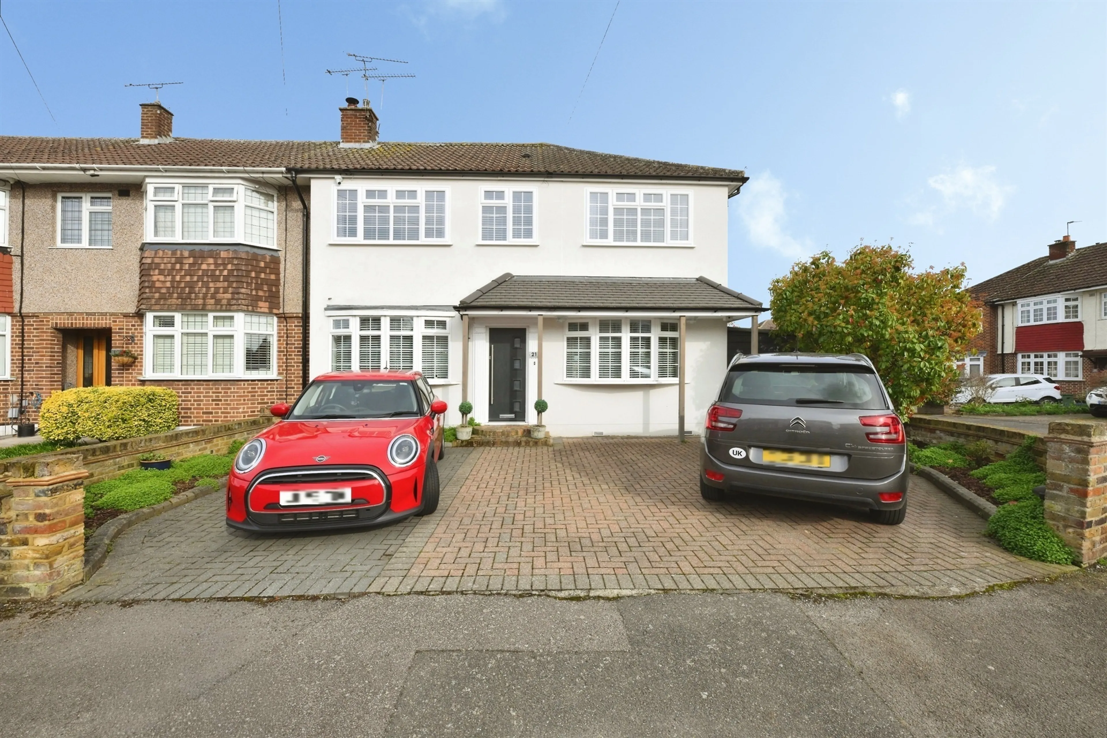 Property at Rodney Crescent, Hoddesdon