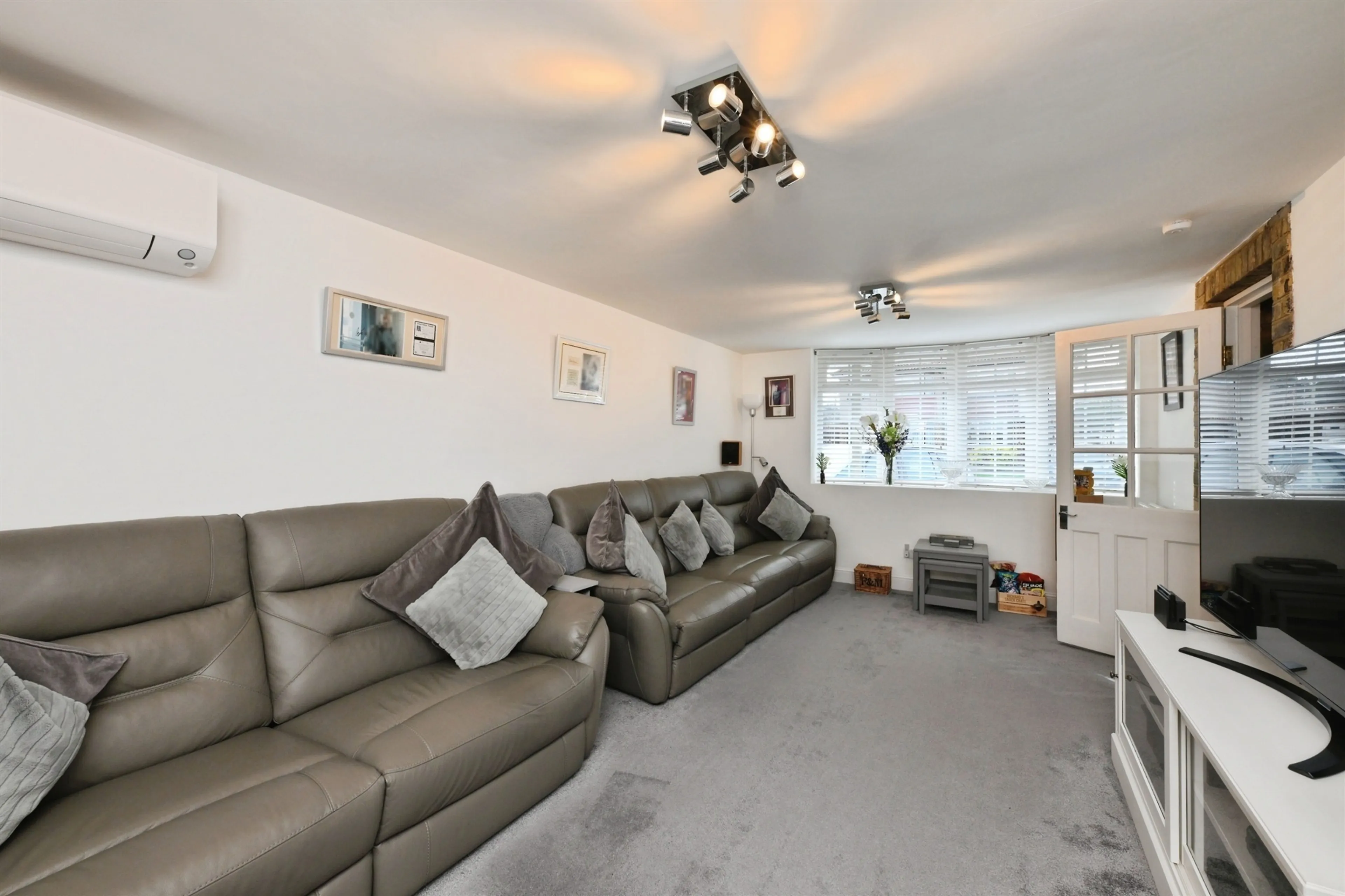 Property at Rodney Crescent, Hoddesdon