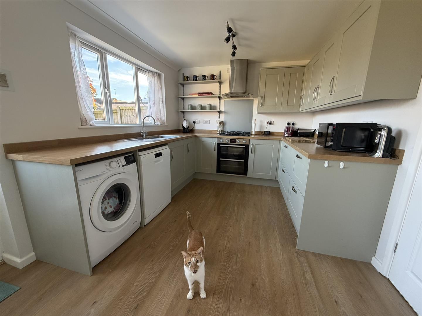 Edgehill Drive, Daventry Image 3