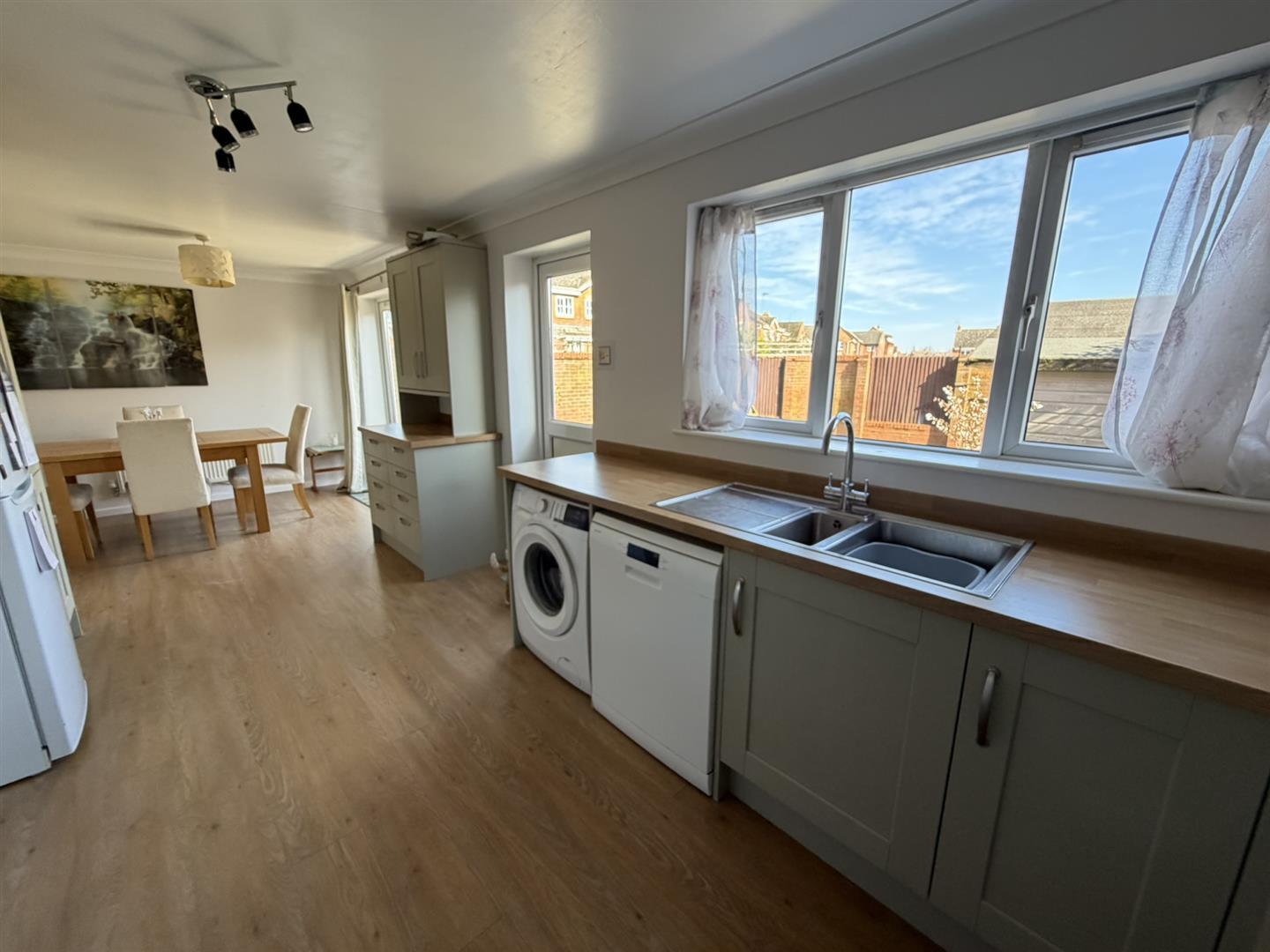 Edgehill Drive, Daventry Image 7