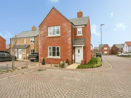 Gates Close, Thurston, Bury St. Edmunds photo
