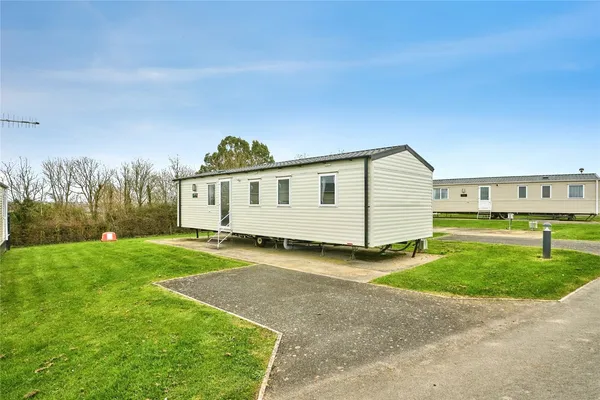 Solent Breeze, Thorness Lane, Cowes, ...