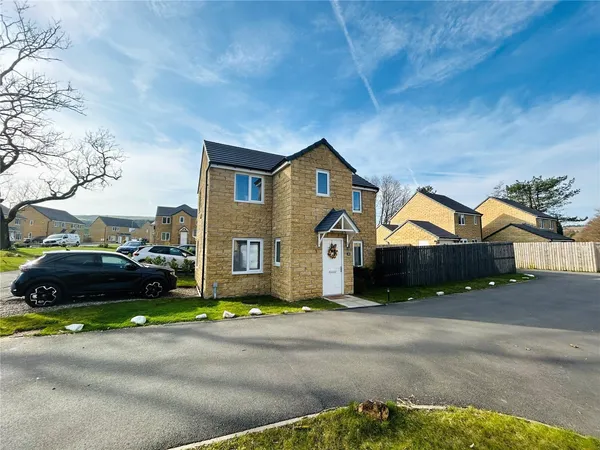 Woodland Crescent, Halifax, West York...