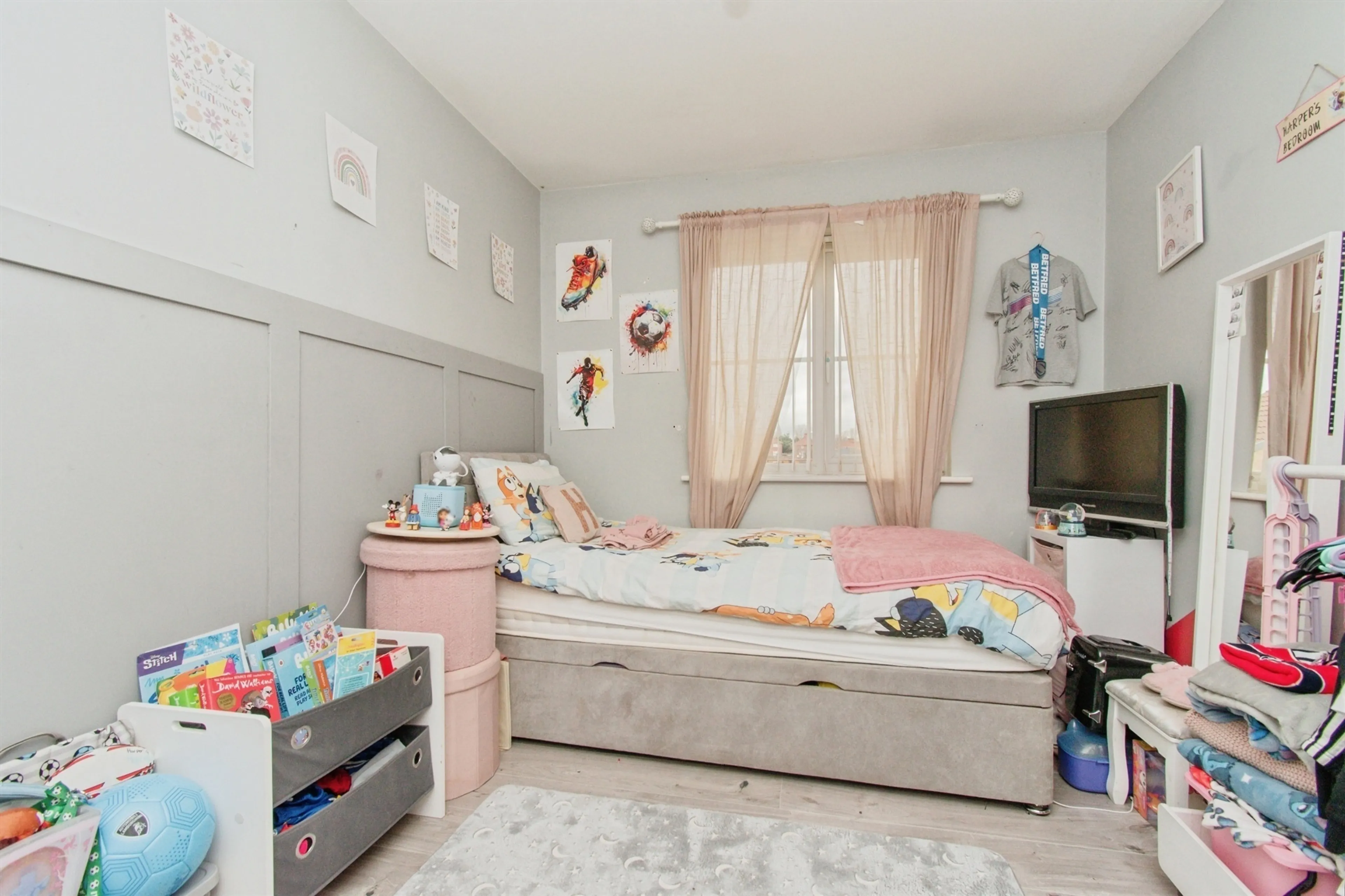 Property at Violet Close, CASTLEFORD