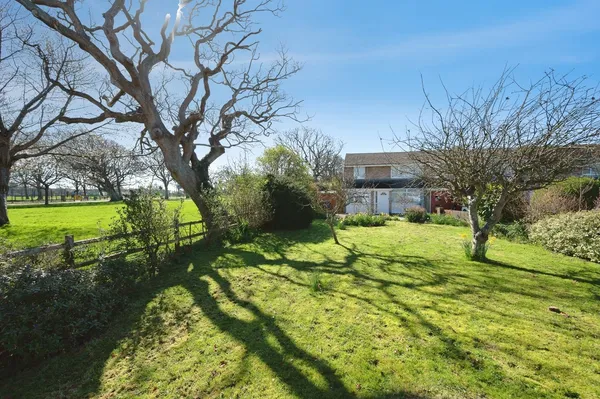 Richmond Close, Hayling Island, Hamps...