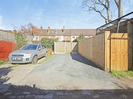 Wood Street, Kidderminster thumb 2